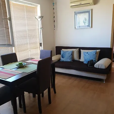 в Apartment *